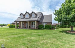 102 Wait Station Avenue, Tuscola, TX 79562