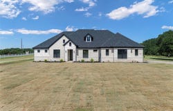 1001 Henry Way, Springtown, TX 76082