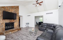 3605 Westmeadow Ct, Louisville, KY 40258