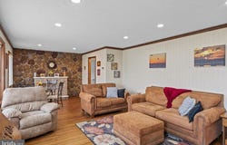 8 SURREY COURT, CHERRY HILL, NJ 08034