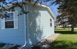 421 Red Pine Drive, Flint, MI 48506