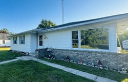 2346 Main Street, Manistee, MI 49660