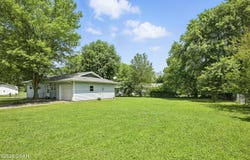 209 W Pinto Street, Goodman, MO 64843