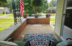 422 JOHNSON Street, Carlinville, IL 62626