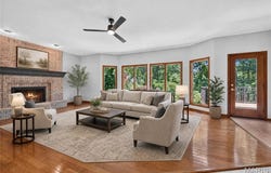 4 Woodford Place, St Charles, MO 63301
