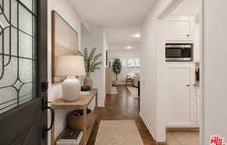 2559 Hutton Dr, Los Angeles, CA 90210