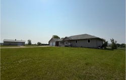 48255 County Road 28, Windom, MN 56101