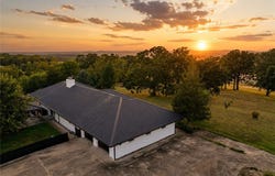 978 E Hwy 14, Lead Hill, AR 72644