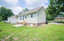 310 E Horton Street, Zebulon, NC 27597