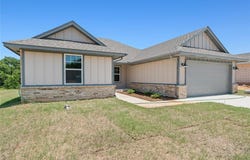 4637 Lincoln Landing, Harrah, OK 73045