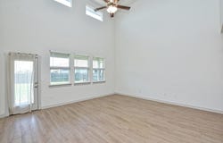 13924 McArthur DR, Manor, TX 78653