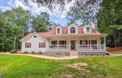 1334 Jim Starr, Newnan, GA 30263