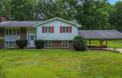 2196 Phalanx Mills Herner Road, Southington, OH 44470