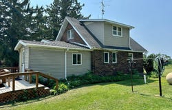 312 10th Street, Clear Lake, WI 54005