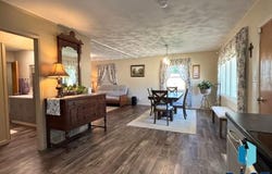 114 N Maple Ave, Pierre, SD 57501