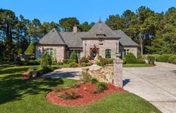 15 Jomar, LAUREL, MS 39443
