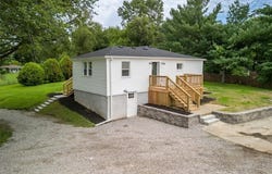 2832 Rushmore Lane, St Joseph, MO 64505