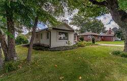 302 6th Street, Grundy Center, IA 50638