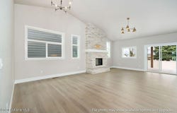 529 E SANDMYRTLE Ave, Hayden, ID 83835