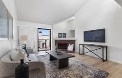 6948 Sandpiper Pl., Carlsbad, CA 92009