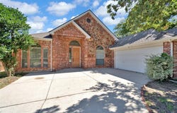 3217 Hidden Springs Drive, Corinth, TX 76210
