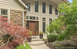 16941 Shore Oaks East Lane, Holland, MI 49424