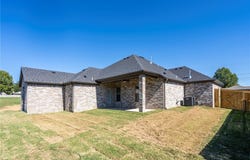 805 S Mitchell Avenue, Lincoln, AR 72744