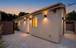 5224 Strohm Avenue, North Hollywood, CA 91601
