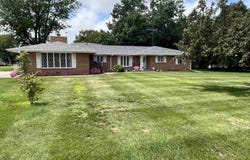 319 S 5Th Street, Humeston, IA 50123