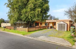 32 Chestnut Avenue, Medford, OR 97501
