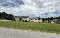 1354 Wiley Drive, Piggott, AR 72454