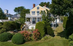 11 MAIN Street, Stonington, CT 06378