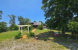 165 Oak Crest Drive, Grayson, KY 41143
