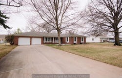 1720 Spring Road, Grand Island, NE 68801