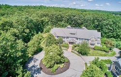 913 Eagles Nest Way, Franklin, MA 02038