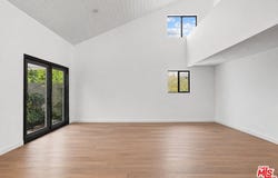 132 Vista Pl, Venice, CA 90291