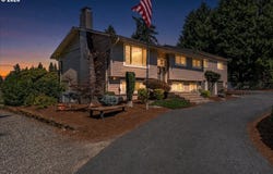 27821 SE SUN RAY Dr, Boring, OR 97009