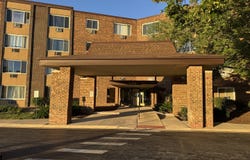 1375 Rebecca Drive, Hoffman Estates, IL 60169