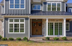 421 SOUTHAMPTON DRIVE, LITITZ, PA 17543