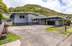 1605 Ala Aoloa Loop, Honolulu, HI 96819