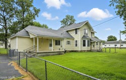 205&213 N High School Ave, Columbus, KS 66725