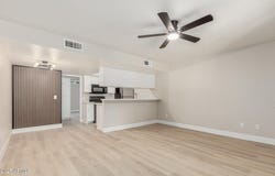 8838 N 8TH Street, Phoenix, AZ 85020