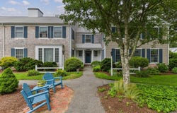 15 Pleasant Street, Harwich Port, MA 02646