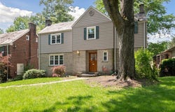 1374 NAVAHOE DRIVE, Mt Lebanon, PA 15228