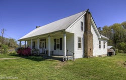 285 New Providence Rd, Tellico Plains, TN 37385