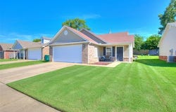 19 E Fairlane Court, Sapulpa, OK 74066