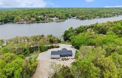 16 S Lakeview Road, Mapleton, KS 66754