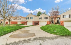 29 Fields E Drive, Champaign, IL 61822