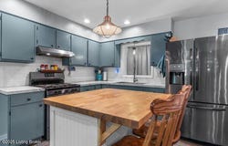 1420 Raymond Rd, Shepherdsville, KY 40165