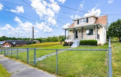934 Massachusetts Ave, Bristol, VA 24201